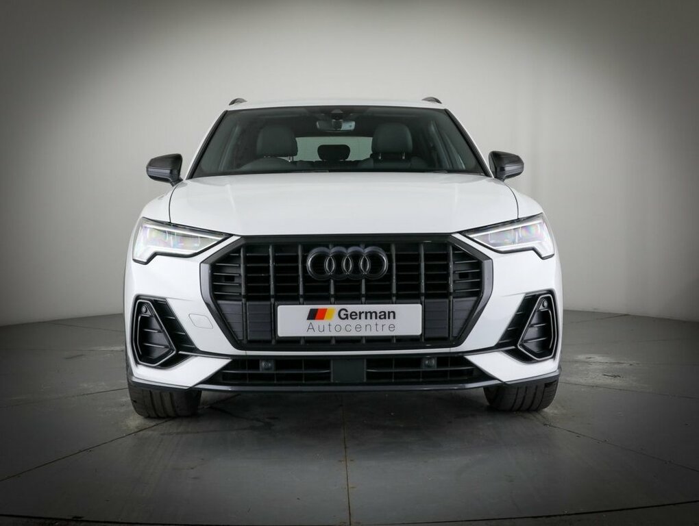 Audi Q3 1.5L Black Edition White #4