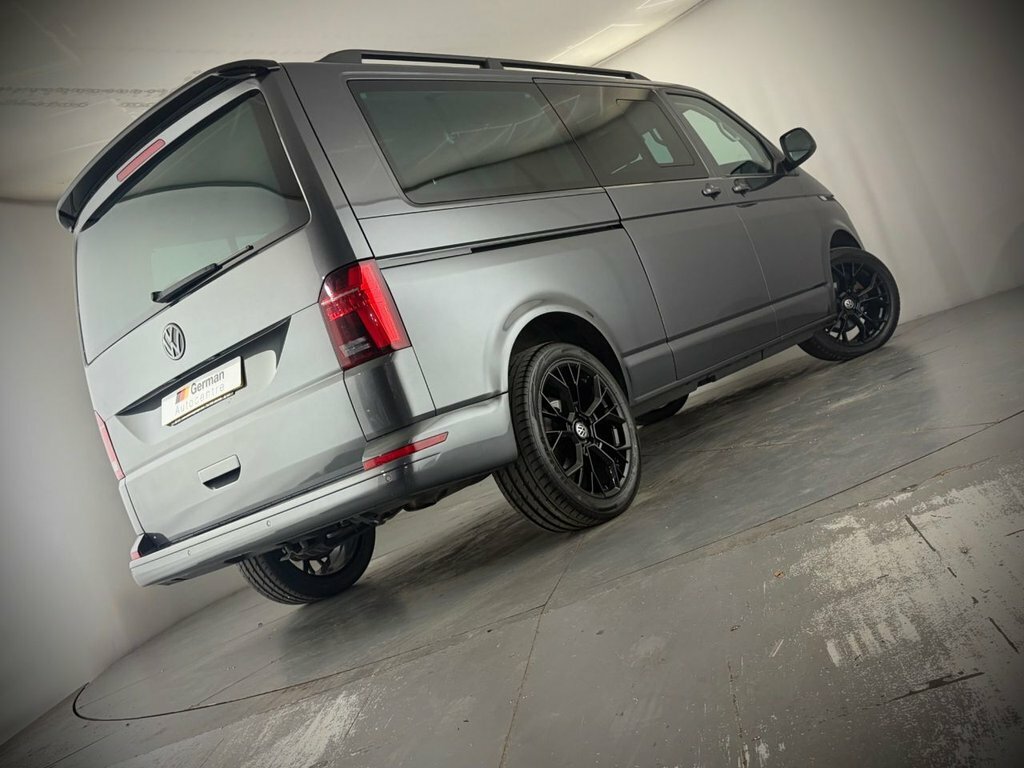 Volkswagen Transporter Shuttle Tdi Se Black #8
