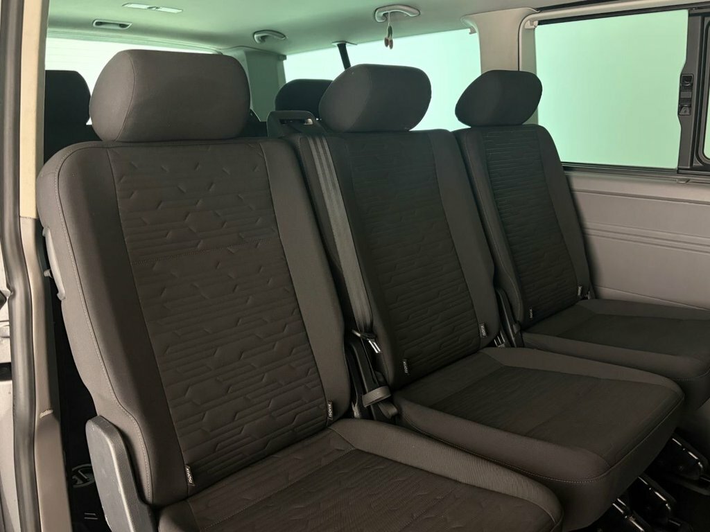 Volkswagen Transporter Shuttle Tdi Se Black #29