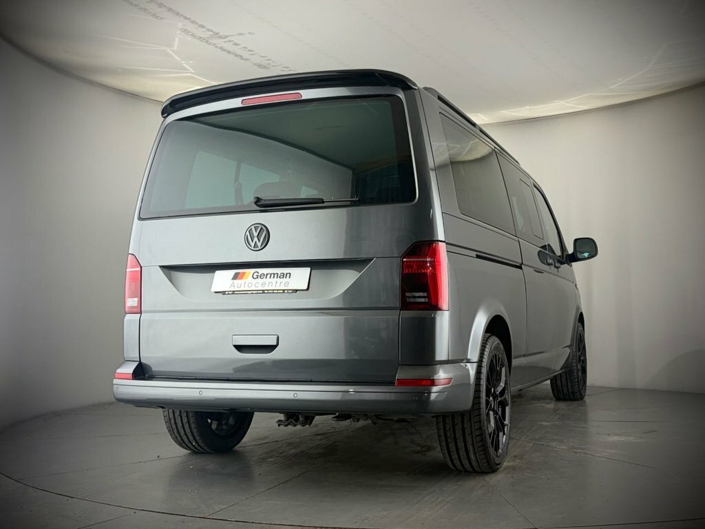 Volkswagen Transporter Shuttle Tdi Se Black #18