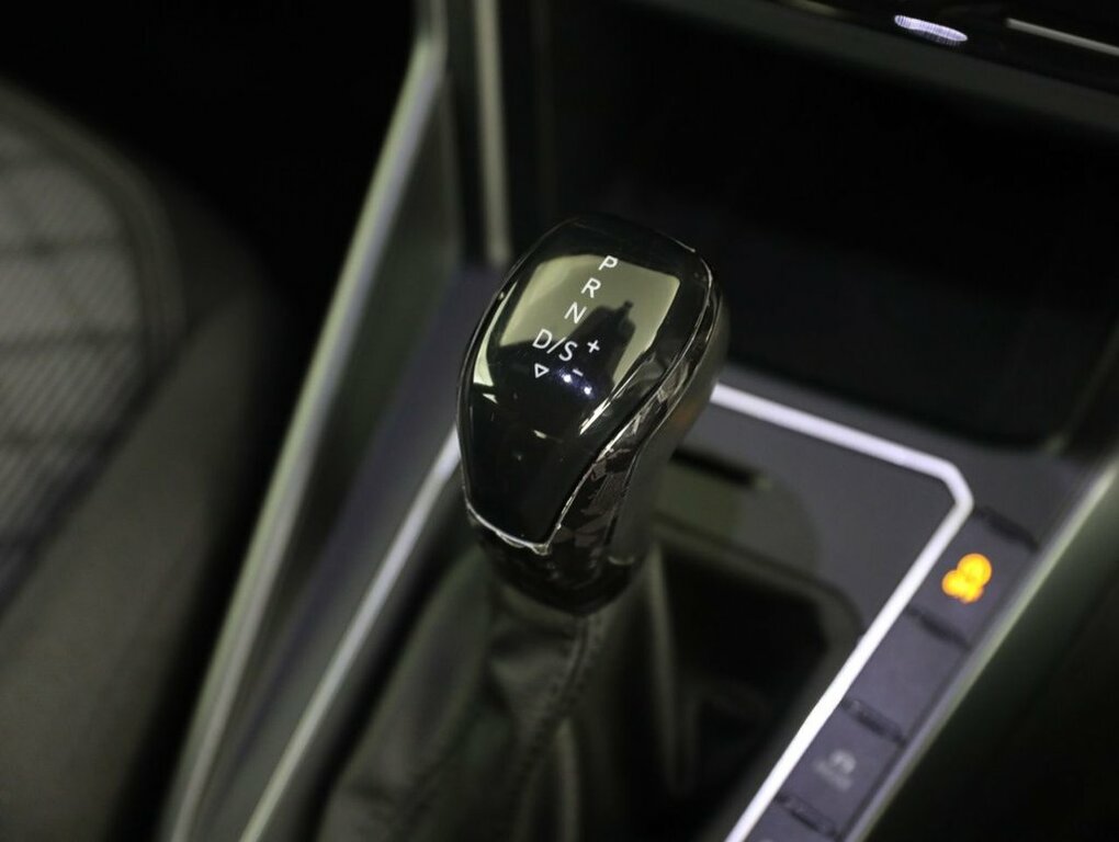 Volkswagen Taigo R-line Grey #21