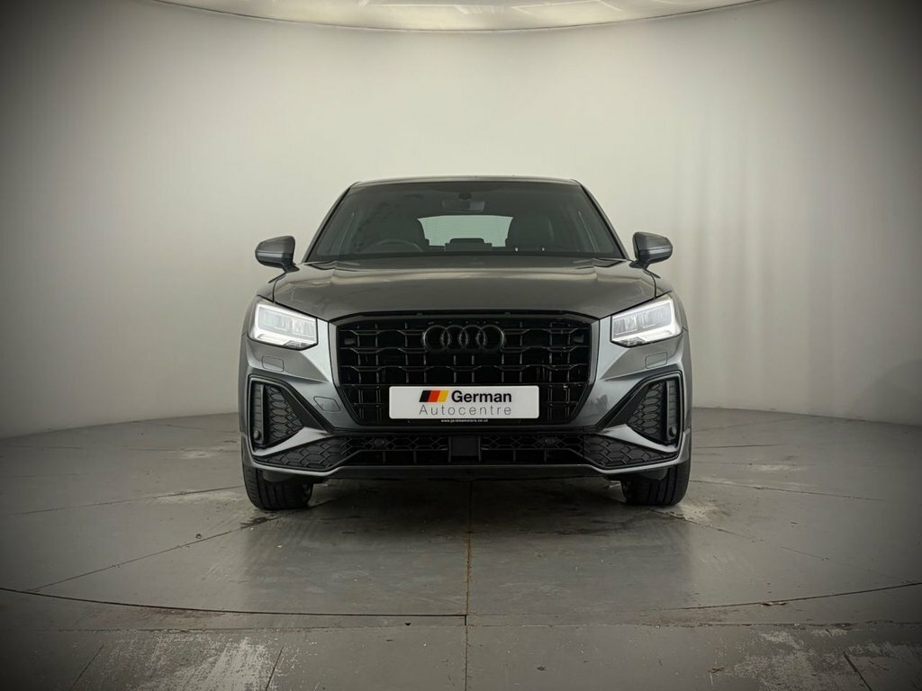 Audi Q2 1.5L S Line Grey #4