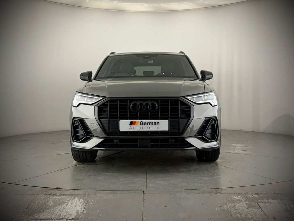 Audi Q3 1.5L Black Edition Grey #4