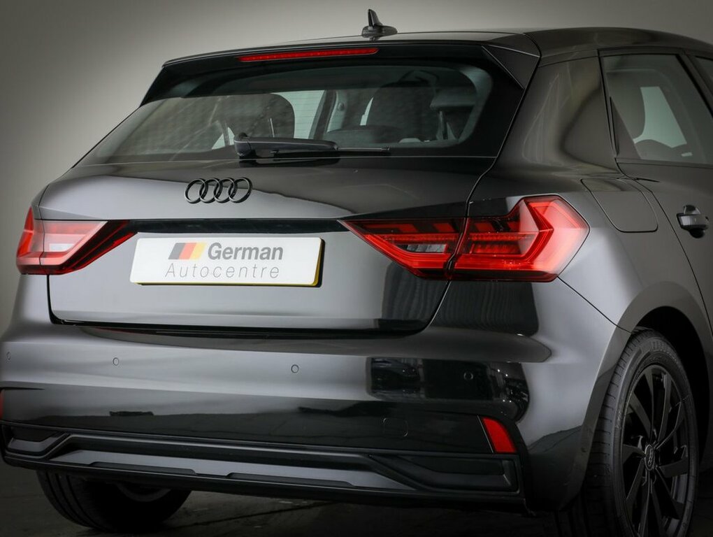 Audi A1 1L Sport NU73WKJ Black #5