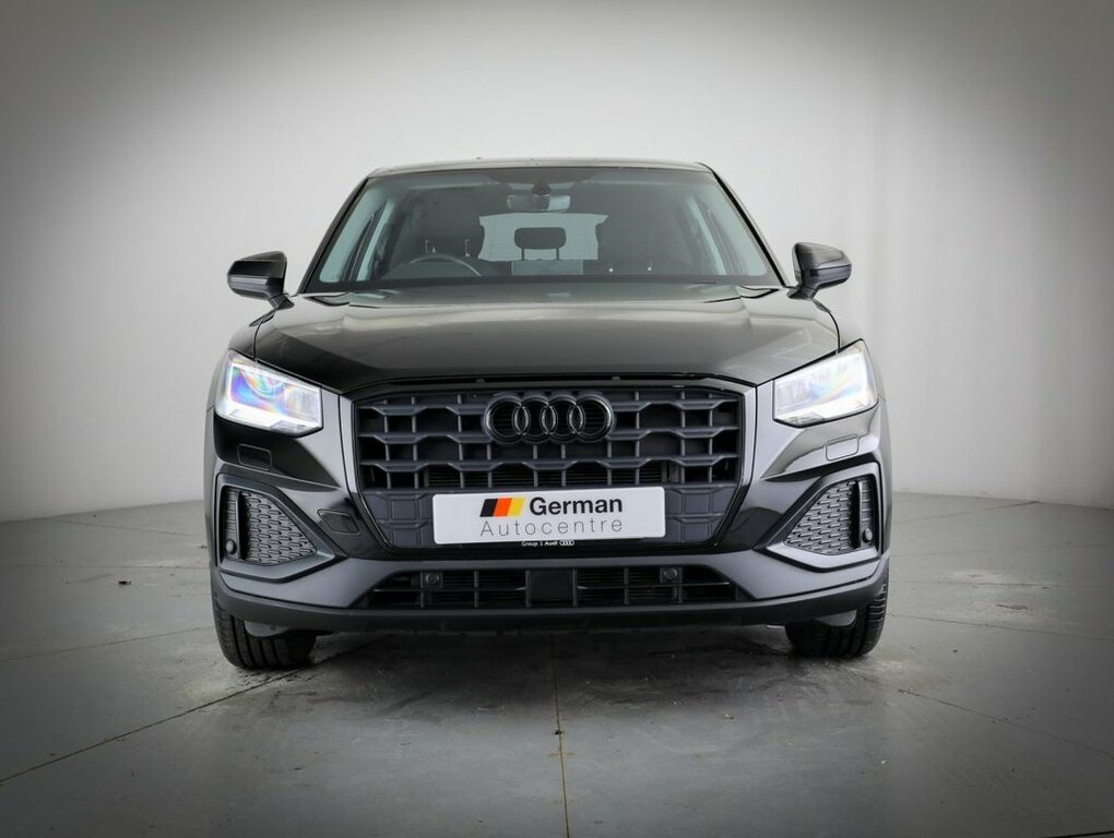 Audi Q2 2L Technik Black #4