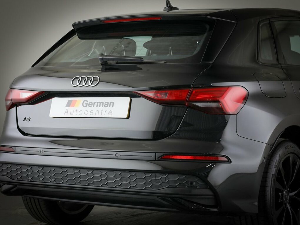 Audi A3 1.5L Sport Black #5