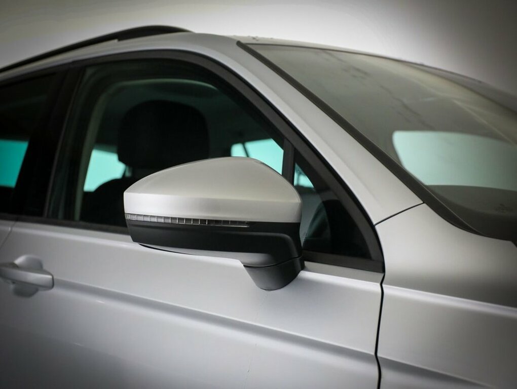 Volkswagen Tiguan 1.5L Life Silver #6