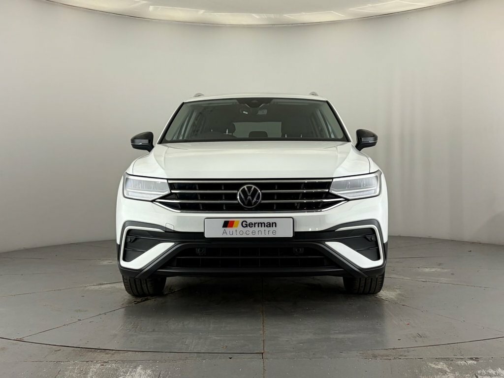 Volkswagen Tiguan Allspace 1.5L Life White #4