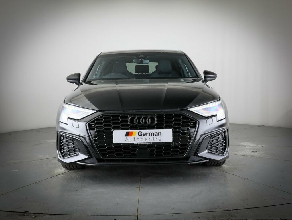 Audi A3 1L S Line Black #4