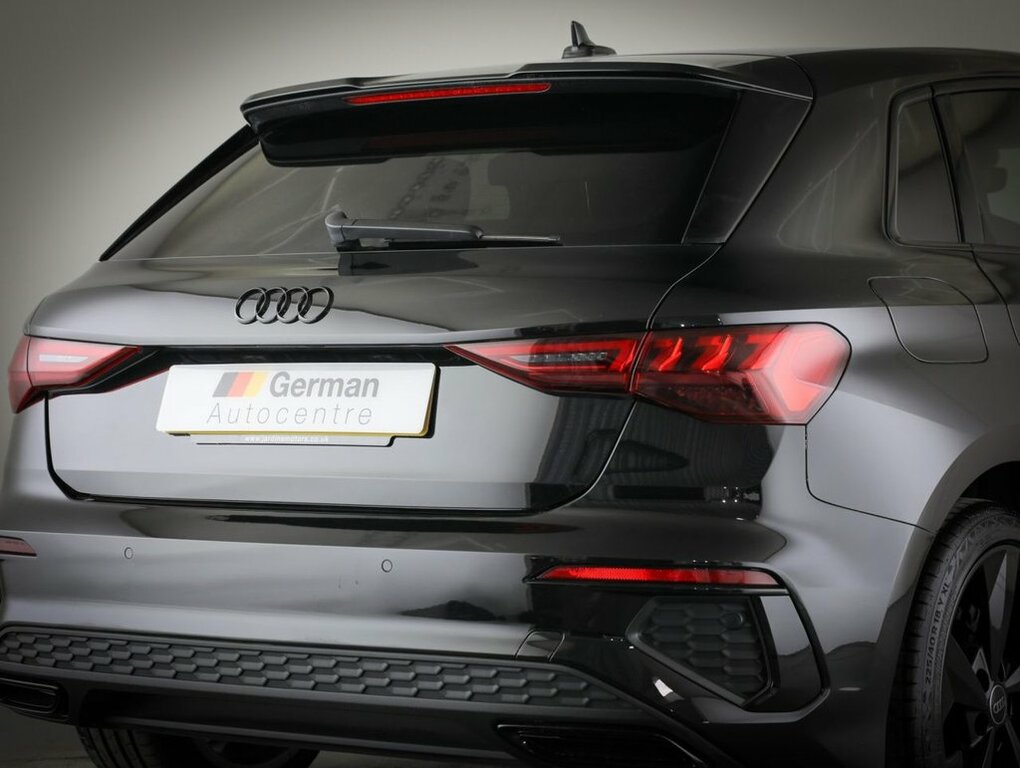 Audi A3 1L S Line Black #5
