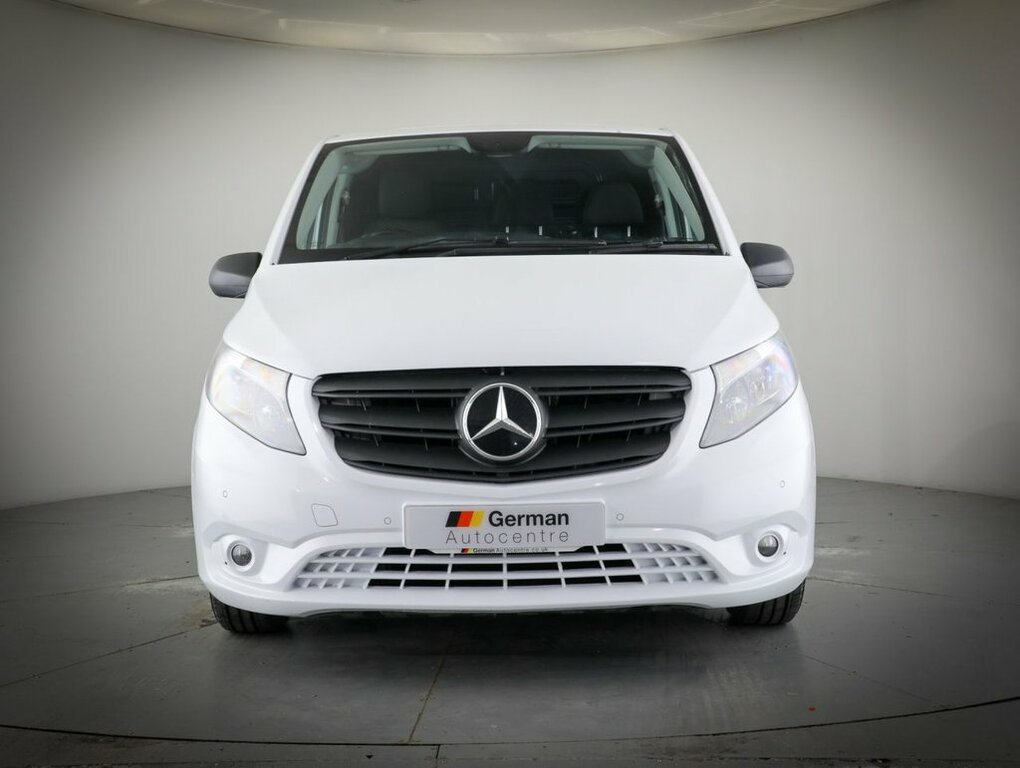 Mercedes-Benz Vito 2L Progressive White #4