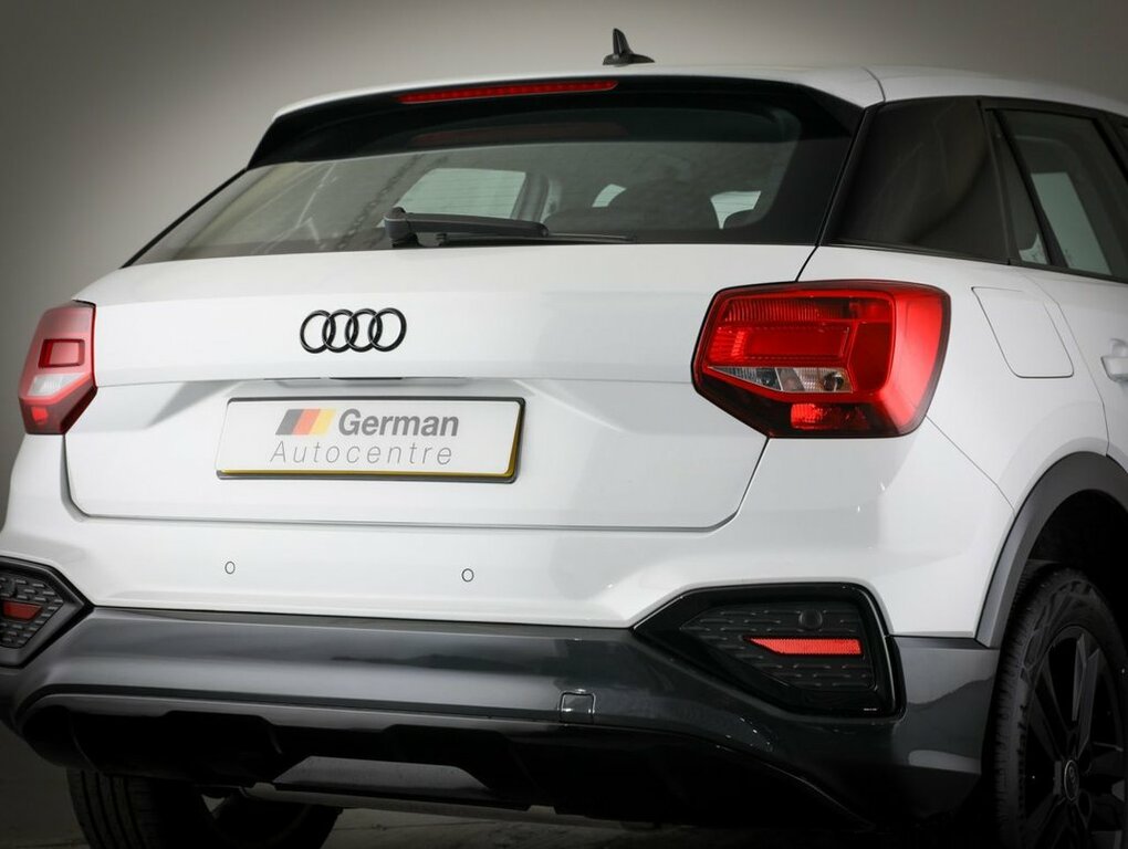 Audi Q2 1.5L Sport White #5