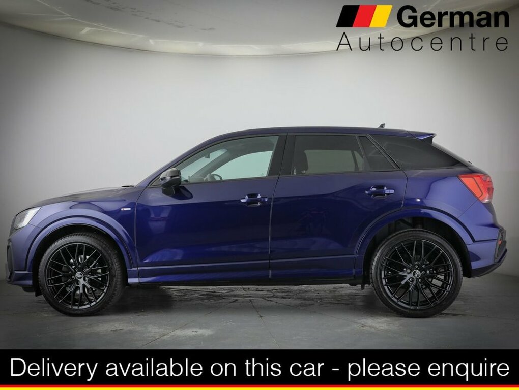 Audi Q2 1.5L Black Edition Blue #3