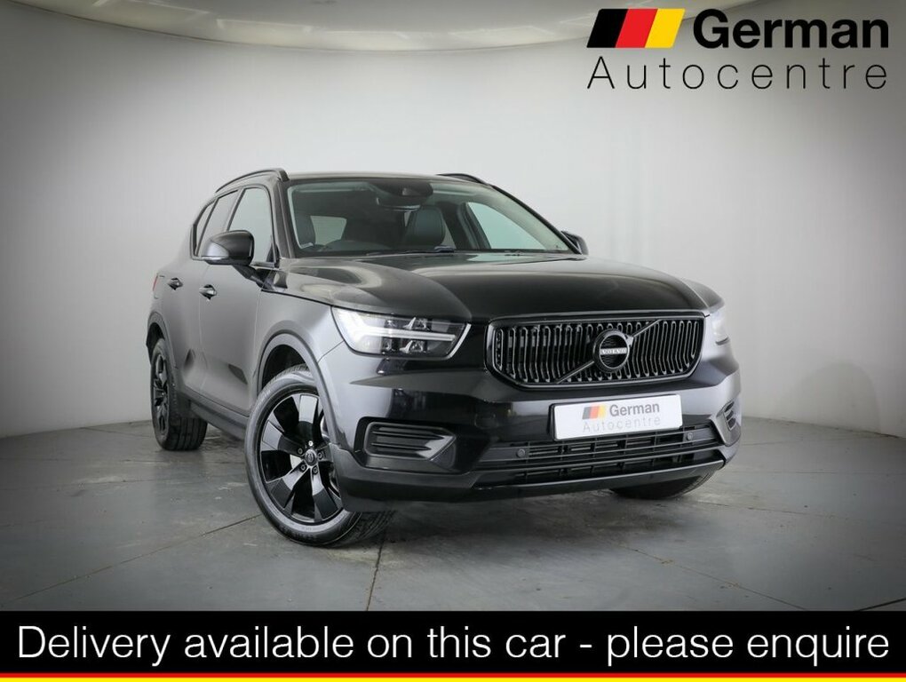 Volvo XC40 2L Momentum Black