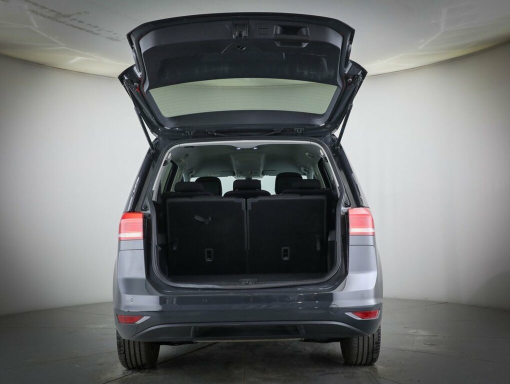 Volkswagen Touran Se Grey #13