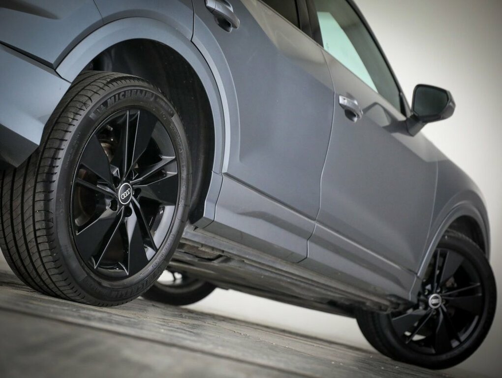 Audi Q2 1.5L S Line Grey #6