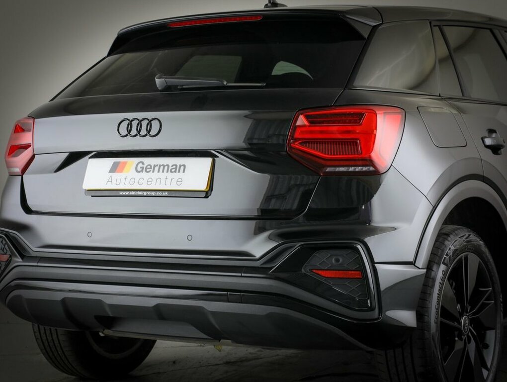 Audi Q2 1.5L S Line Black #5
