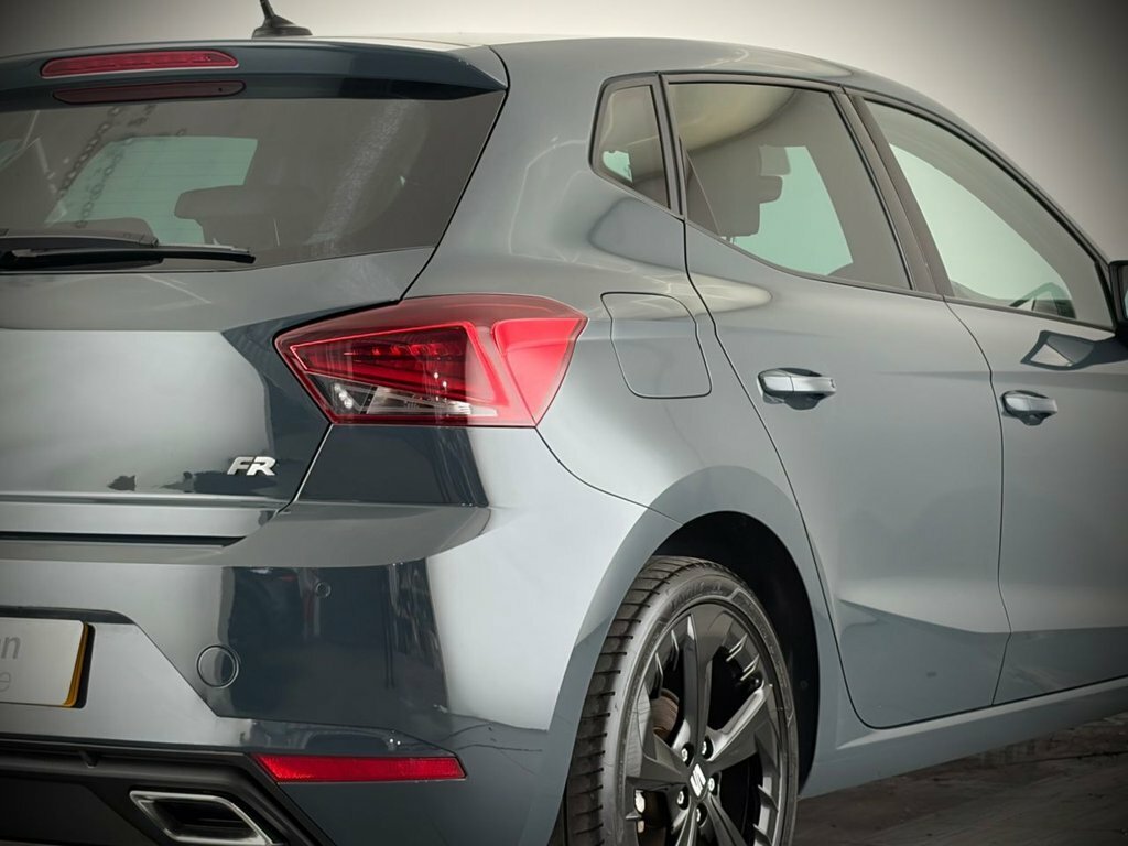 Seat Ibiza 1.0 Tsi Se Technology Hatchback White #8