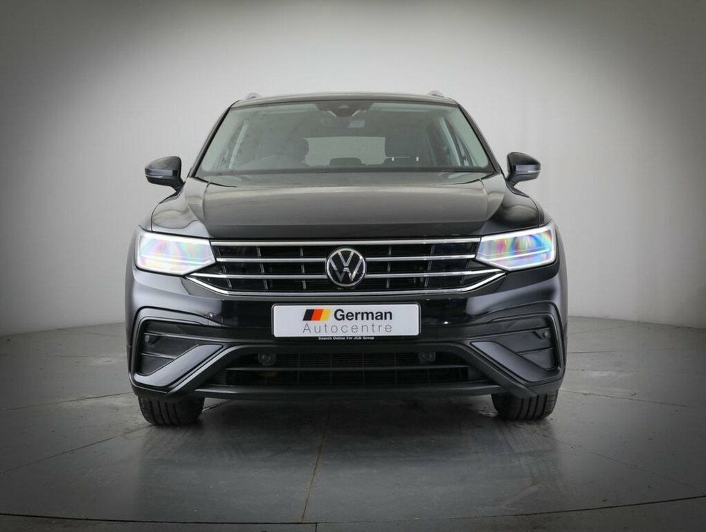 Volkswagen Tiguan Allspace 1.5L Life Black #4