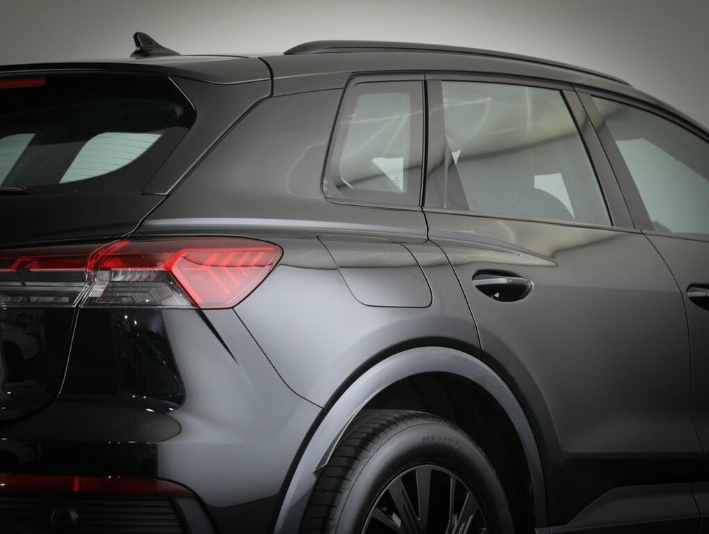 Audi Q4 E Tron Suv Black #6