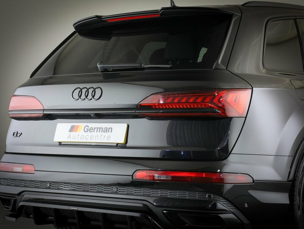 Audi Q7 3L Black Edition Black #5