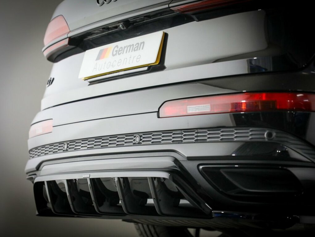 Audi Q7 3L Black Edition Black #6