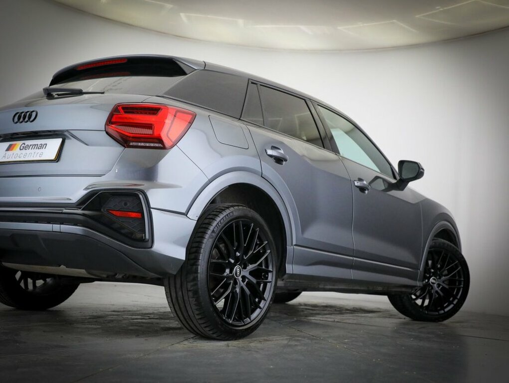 Audi Q2 1L Black Edition Grey #6