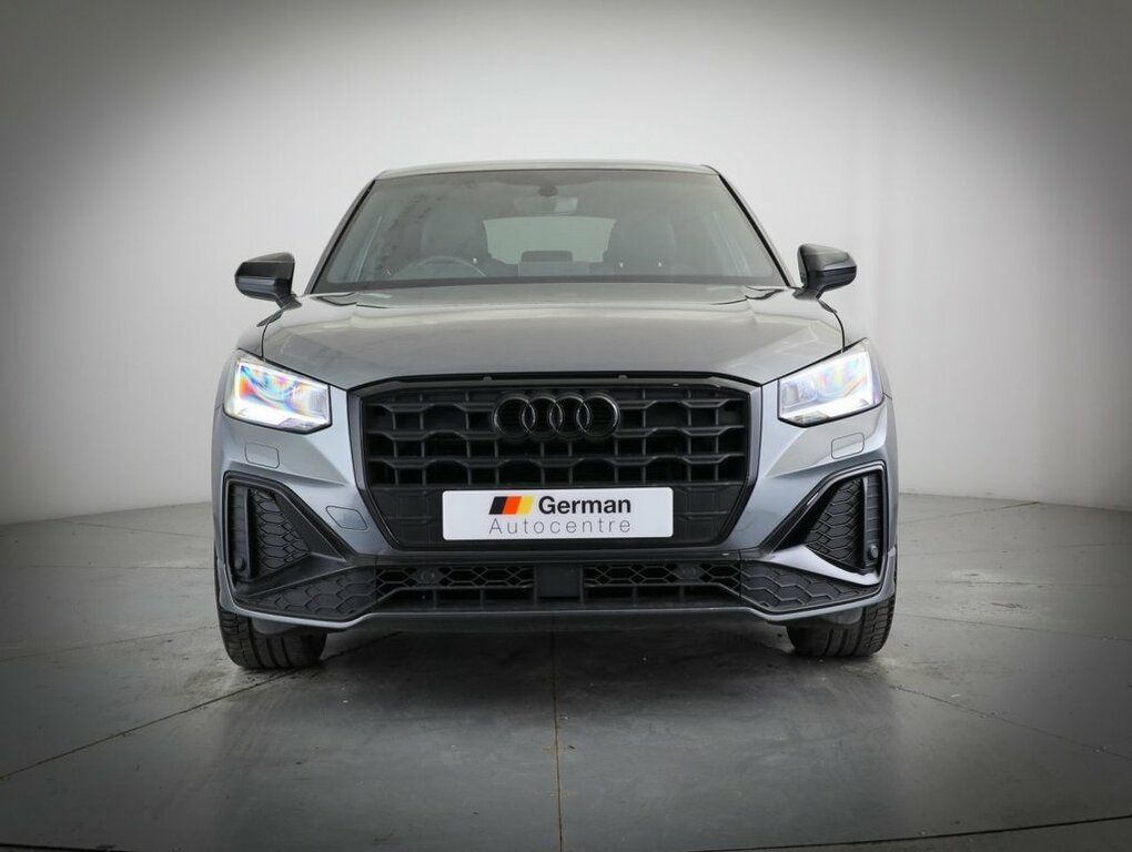 Audi Q2 1L Black Edition Grey #4