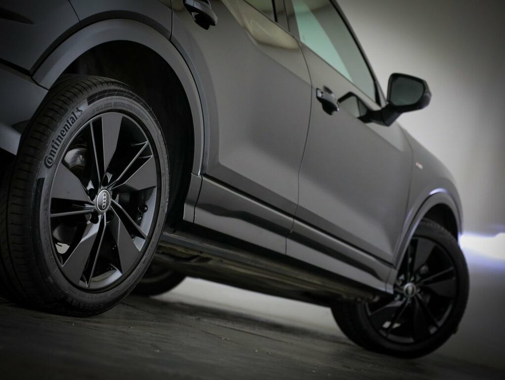Audi Q2 1.5L S Line Black #6