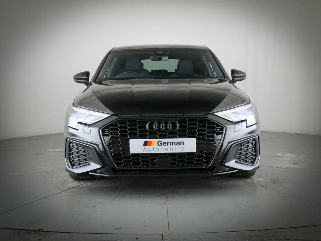 Audi A3 1L S Line Black #4