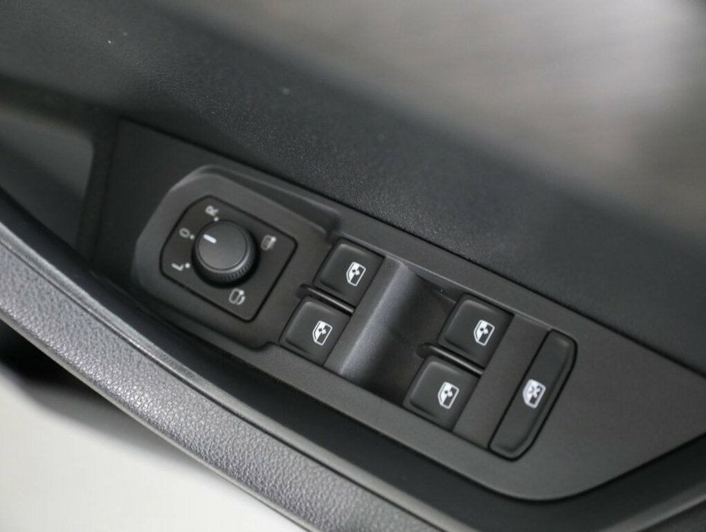 Skoda Karoq 1.5 Tsi Se Drive Black #33