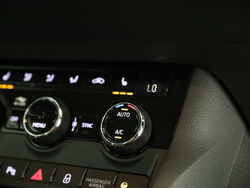 Skoda Karoq 1.5 Tsi Se Drive Black #36