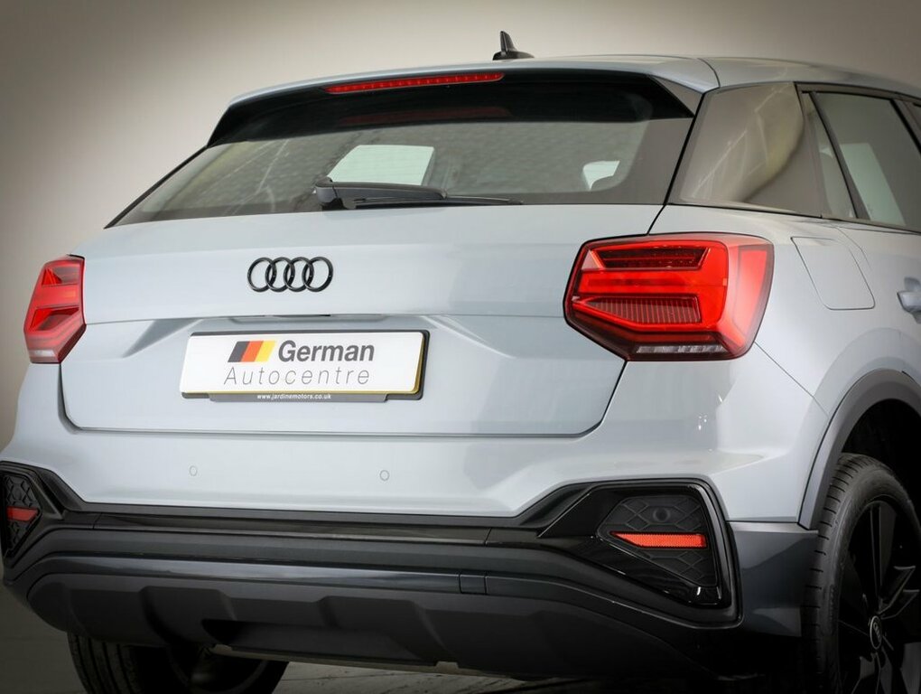 Audi Q2 1.5L S Line Grey #5