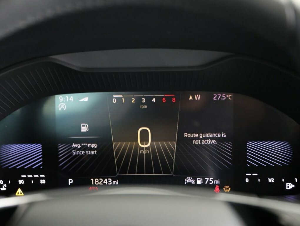 Skoda Karoq Sportline Black #21