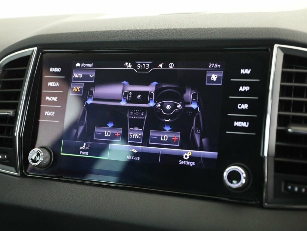 Skoda Karoq Sportline Black #40