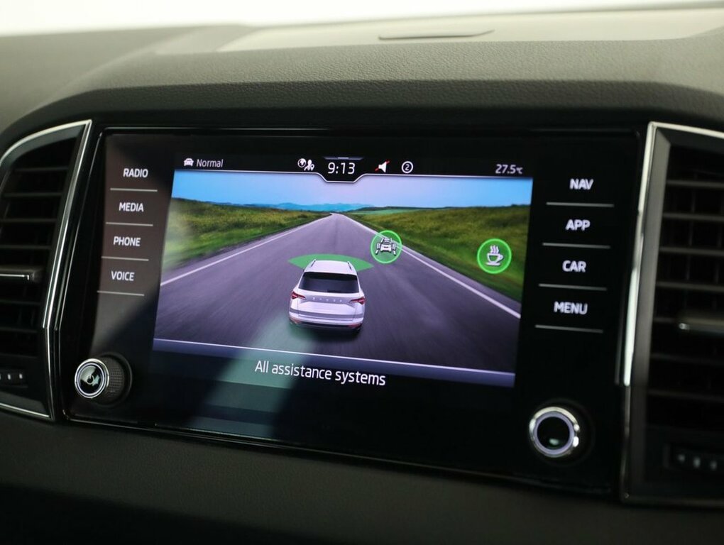 Skoda Karoq Sportline Black #39