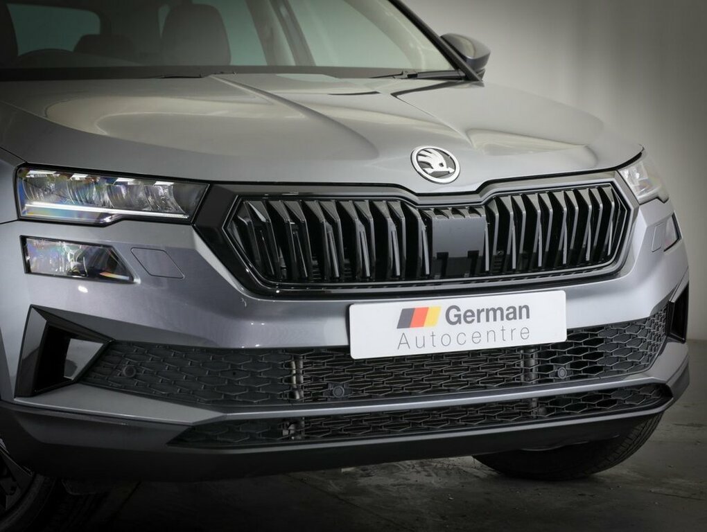 Skoda Karoq Sportline Black #10