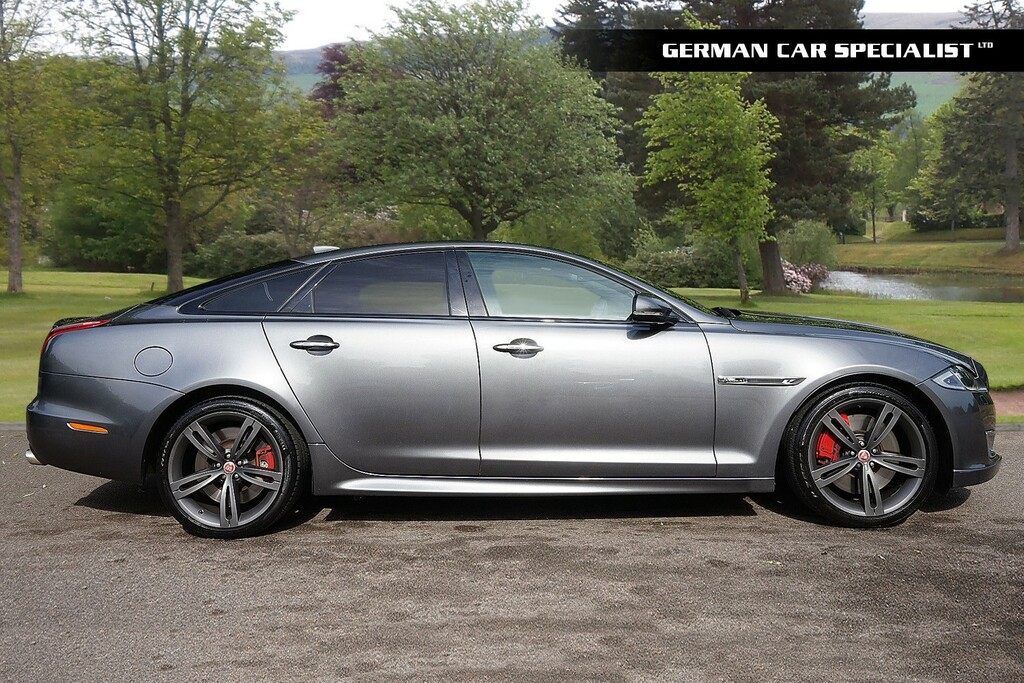 Jaguar XJ Saloon Grey #3