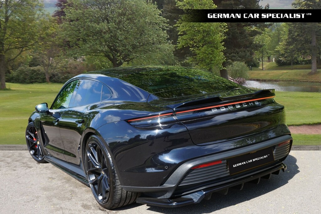 Porsche Taycan Saloon Black #5