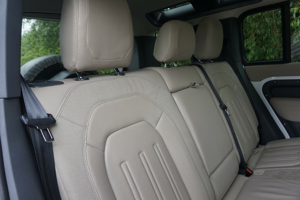 Land Rover Defender Defender S D Grey #8