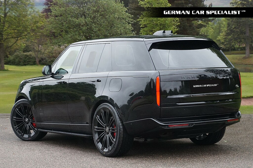 Land Rover Range Rover Estate Black #2