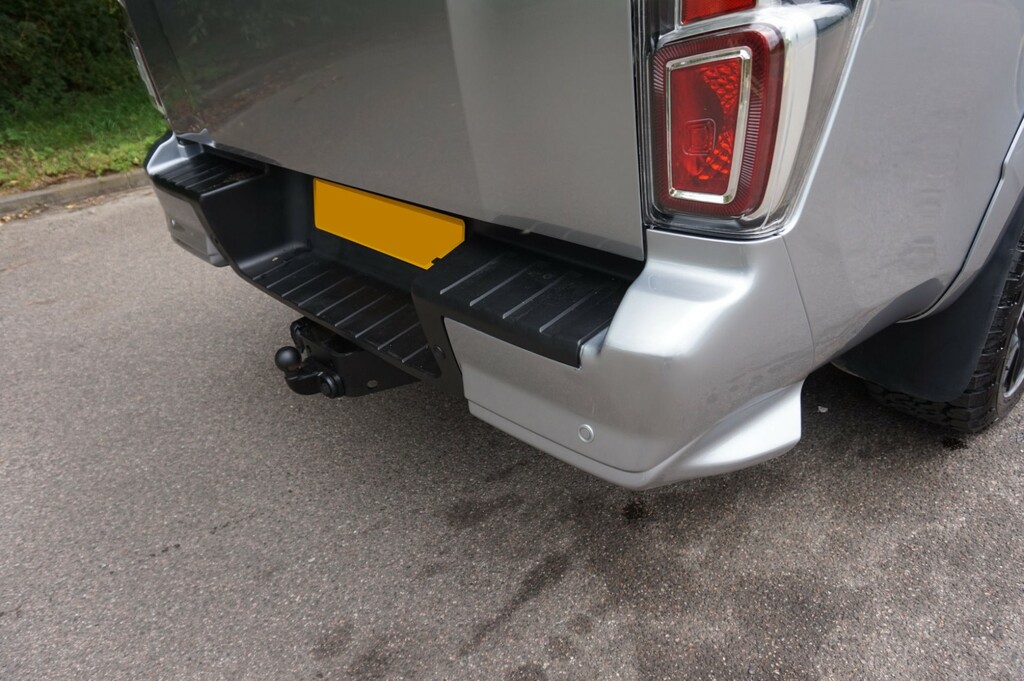 Isuzu D-Max Pickup Silver #19