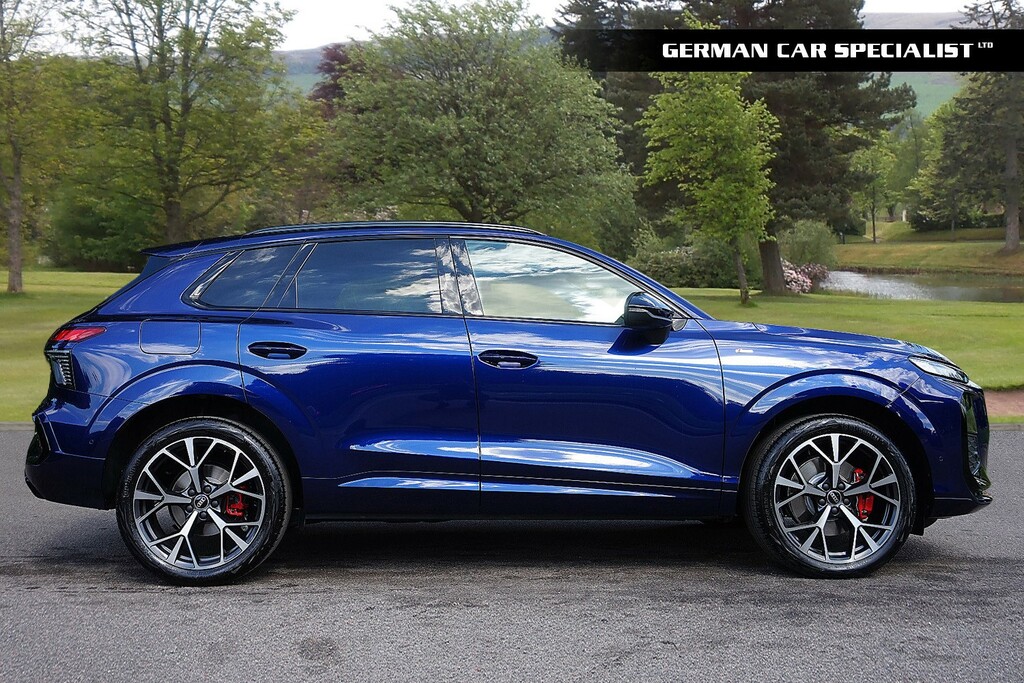 Audi Q3 Estate Blue #3
