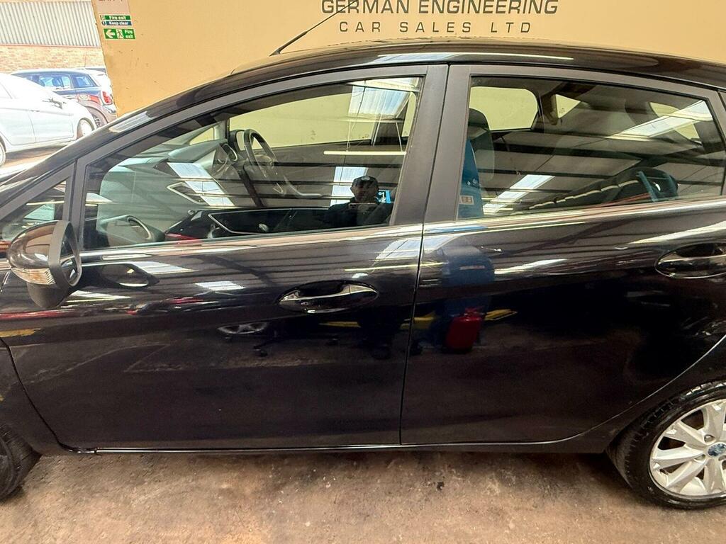 Ford Fiesta Hatchback 1.25 Zetec 201010 MF10OLX Black #4