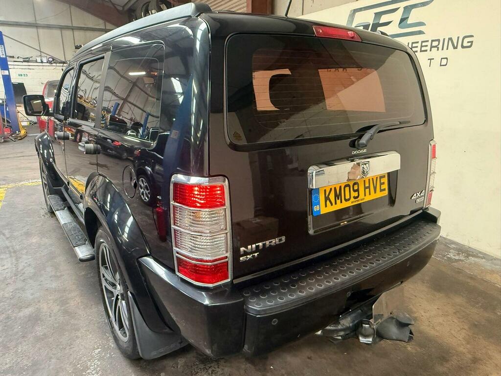 Dodge Nitro 2.8 Crd Sxt Blue #11