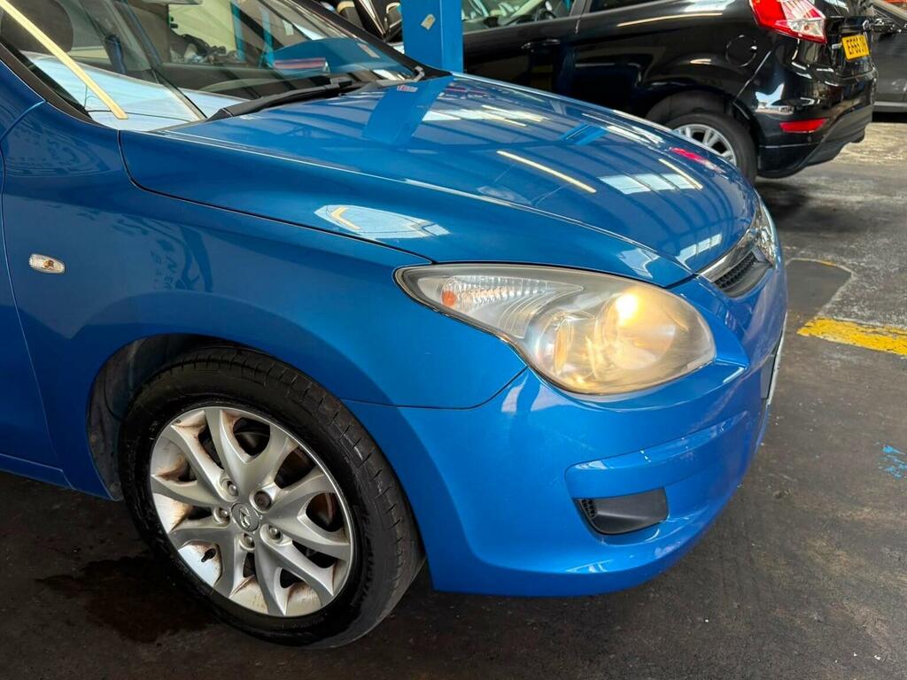 Hyundai I30 Hatchback Red #16