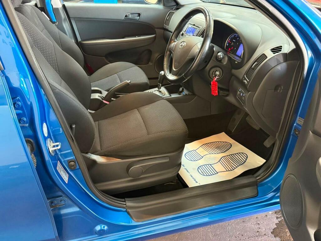 Hyundai I30 Hatchback Red #20