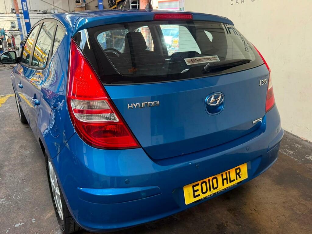 Hyundai I30 Hatchback Red #14