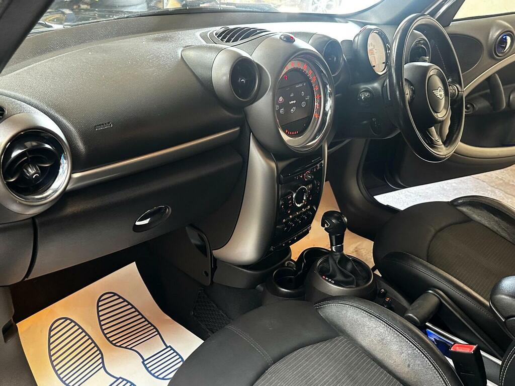 Mini Countryman 1.6 Cooper -1 Former Keeper 12 Services- White #24