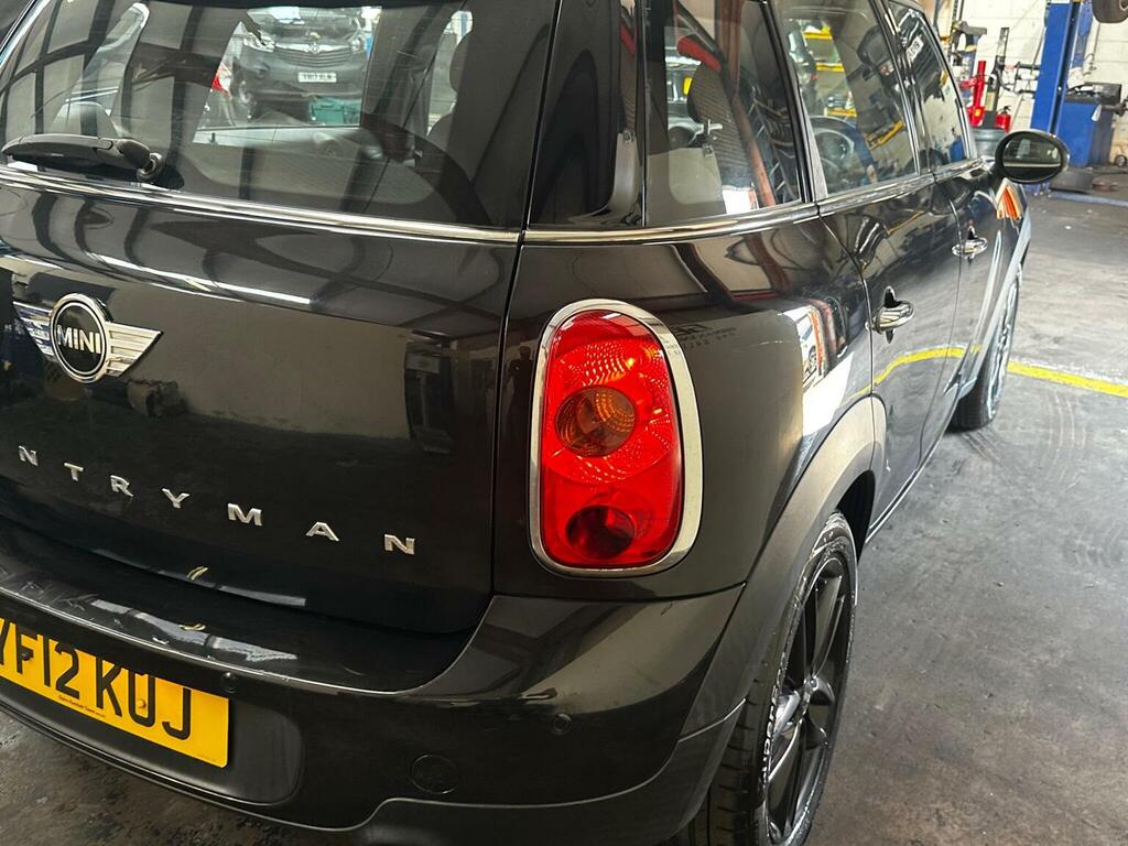 Mini Countryman 1.6 Cooper -1 Former Keeper 12 Services- White #13